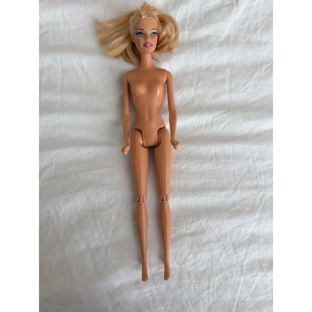 Mattel Barbie Doll 2009 Body Purple Shimmer Dress Pink Faux Fur Trim Blonde Blue